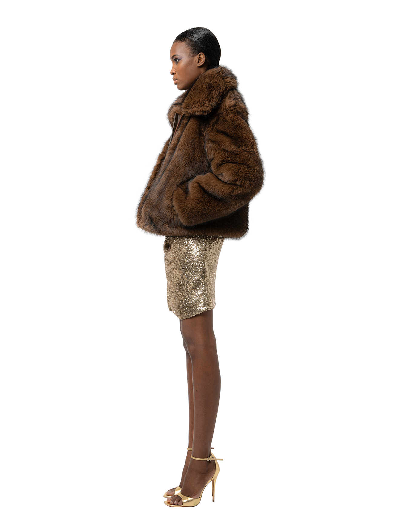 Side view — KELLY in Grizzly shown from the side, with contrast vegan leather panels and relaxed silhouette in focus.