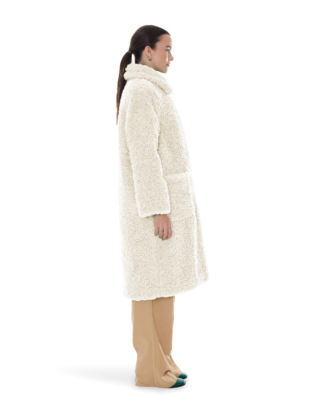 Ruby Curly Cream White Sustainable Fashion Made in Canada Vegan Sherpa