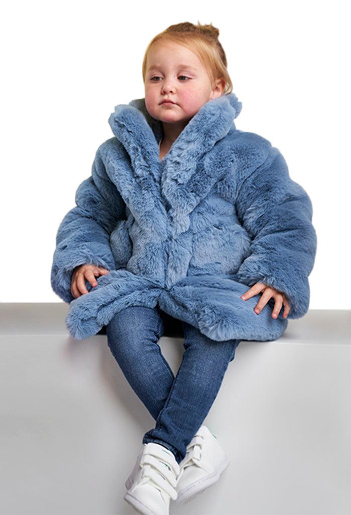 Kid's faux fur winter coat in blue.
