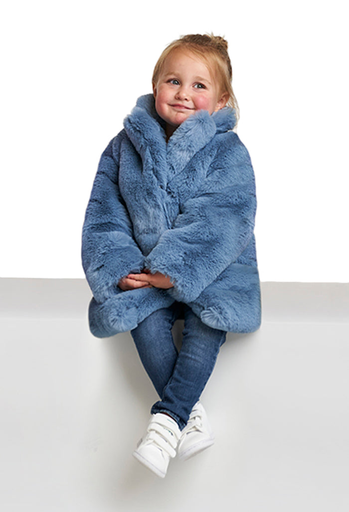 Kid's faux fur winter coat in blue.